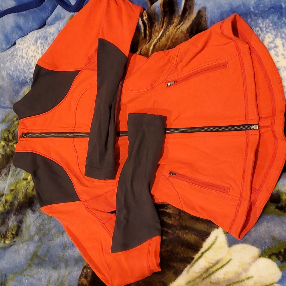 Lululemon Define jacket red and black
